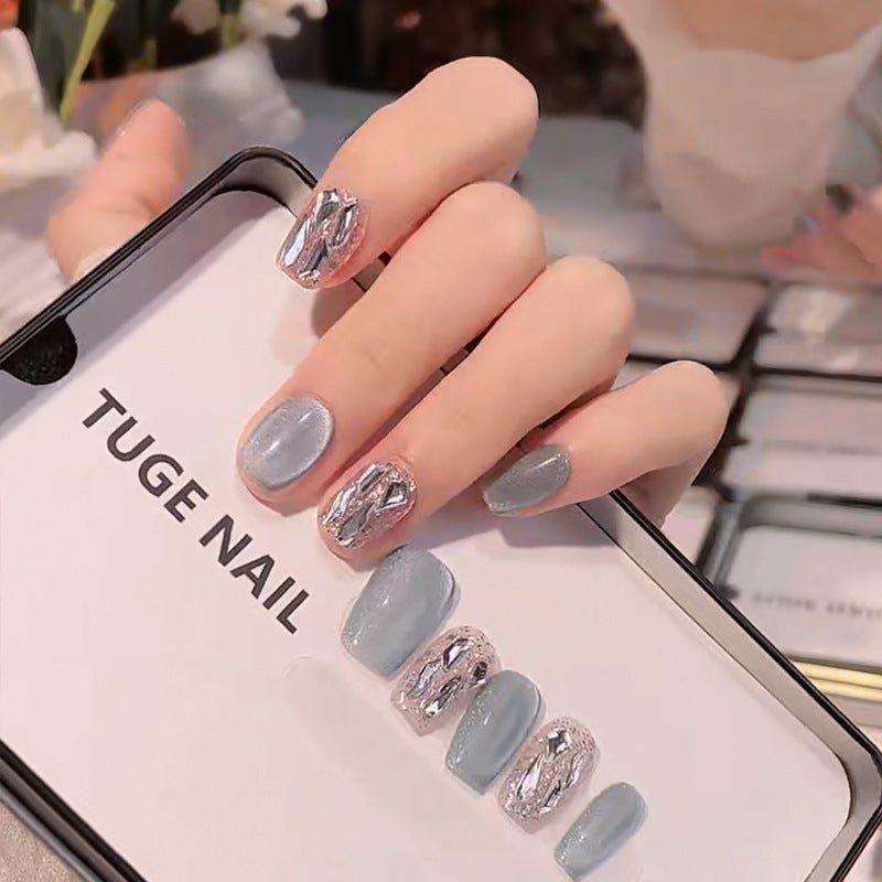 High-Grade Cat Eye Nail Patches – 30 Pieces White Star Pattern Fake Nails for Women - Image 2